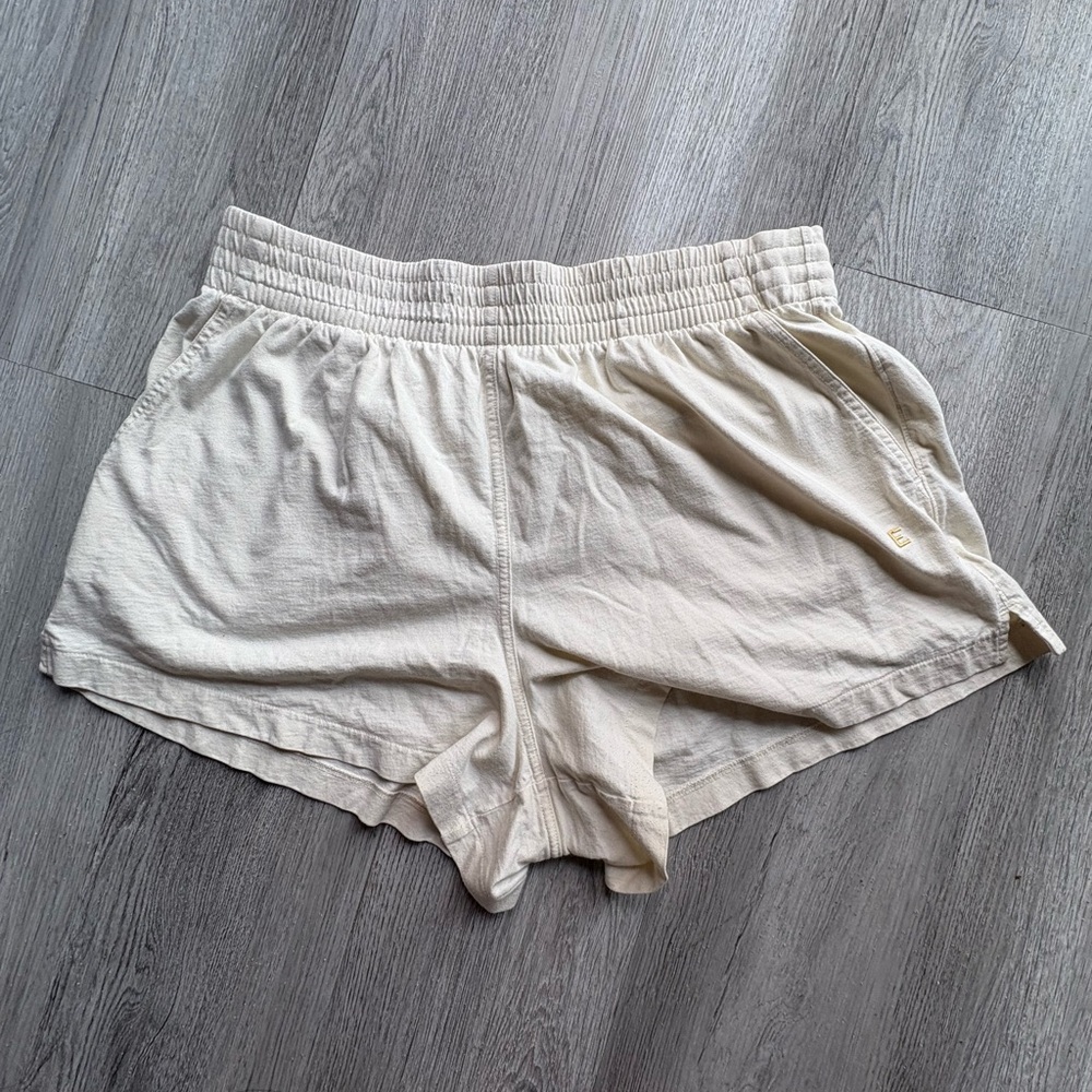 Everlane Organic Cotton Cream Shorts